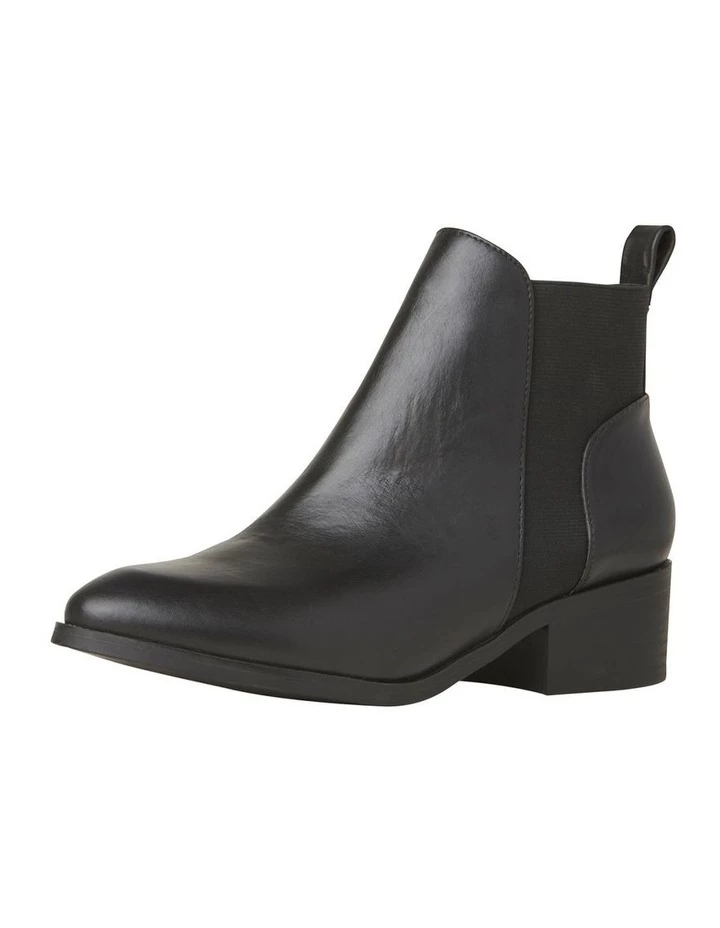 Budget ๐ Windsor Smith Metz Black Heeled Ankle Boot ๐ 2 Budget ๐ Windsor Smith Metz Black Heeled Ankle Boot ๐ - Image 2