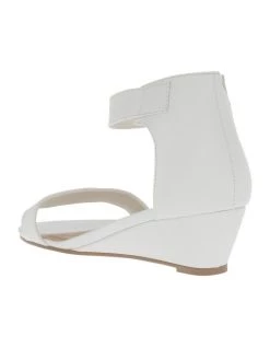 Wholesale π Miss Shop Bridgette White Wedged Low Heeled π©΄ Sandal π 9 Wholesale π Miss Shop Bridgette White Wedged Low Heeled π©΄ Sandal π -Women Shoes shop 625790080 2 720x928