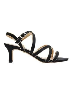 New ๐ NINA Genaya Low Heeled ๐ฉด Sandal โ