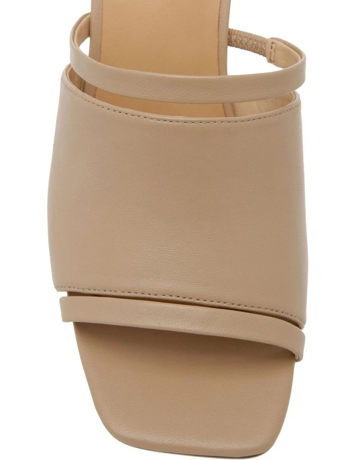 Deals 🥰 Piper Zoya Nude Leather Block Heel 🩴 Sandal ⭐ 2 Deals 🥰 Piper Zoya Nude Leather Block Heel 🩴 Sandal ⭐ - Image 2