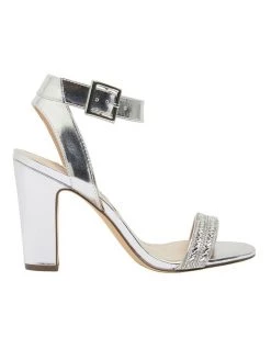 Hot Sale ๐คฉ NINA Sharon Silver Metallic Foil ๐ฉด Sandals ๐ฅฐ
