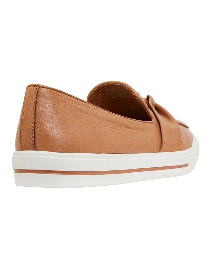 Cheap ๐ Sandler Talia Tan Glove ๐ Sneakers ๐ 4 Cheap ๐ Sandler Talia Tan Glove ๐ Sneakers ๐ - Image 4
