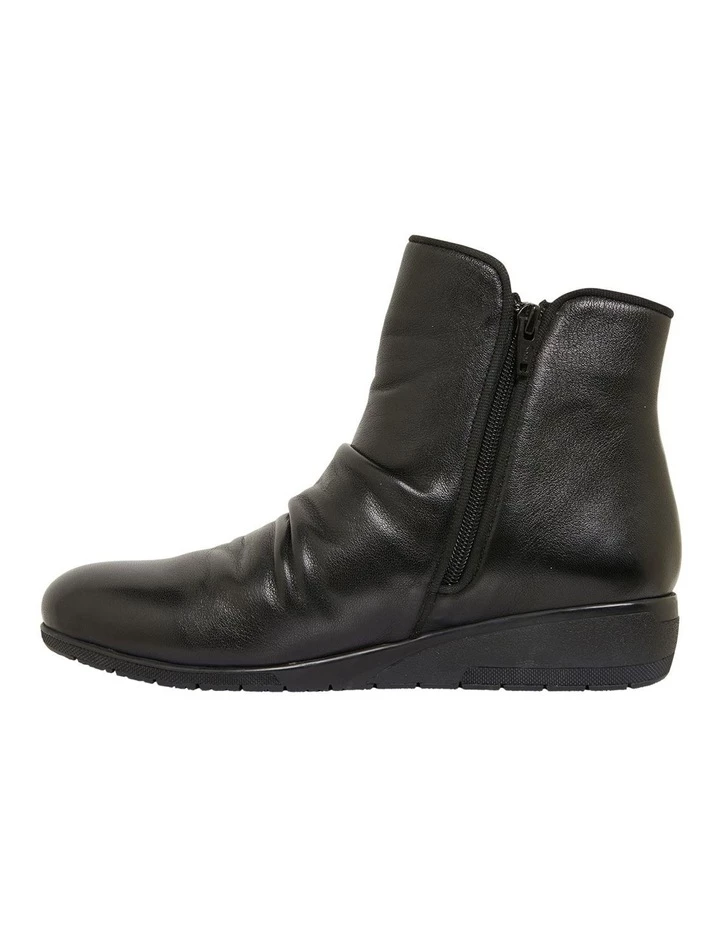 Flash Sale โ Easy Steps Hayden Black Glove ๐ฅพ Boots ๐ 3 Flash Sale โ Easy Steps Hayden Black Glove ๐ฅพ Boots ๐ - Image 3