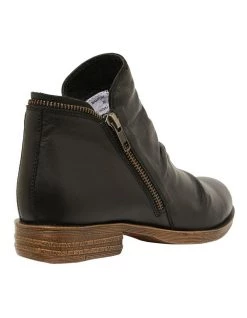 Buy 👏 Easy Steps Hotham Black Glove 🥾 Boots 🔥 -Women Shoes shop 827686450 4 720x928