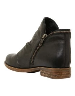 Buy 👏 Easy Steps Hotham Black Glove 🥾 Boots 🔥 -Women Shoes shop 827686450 7 720x928