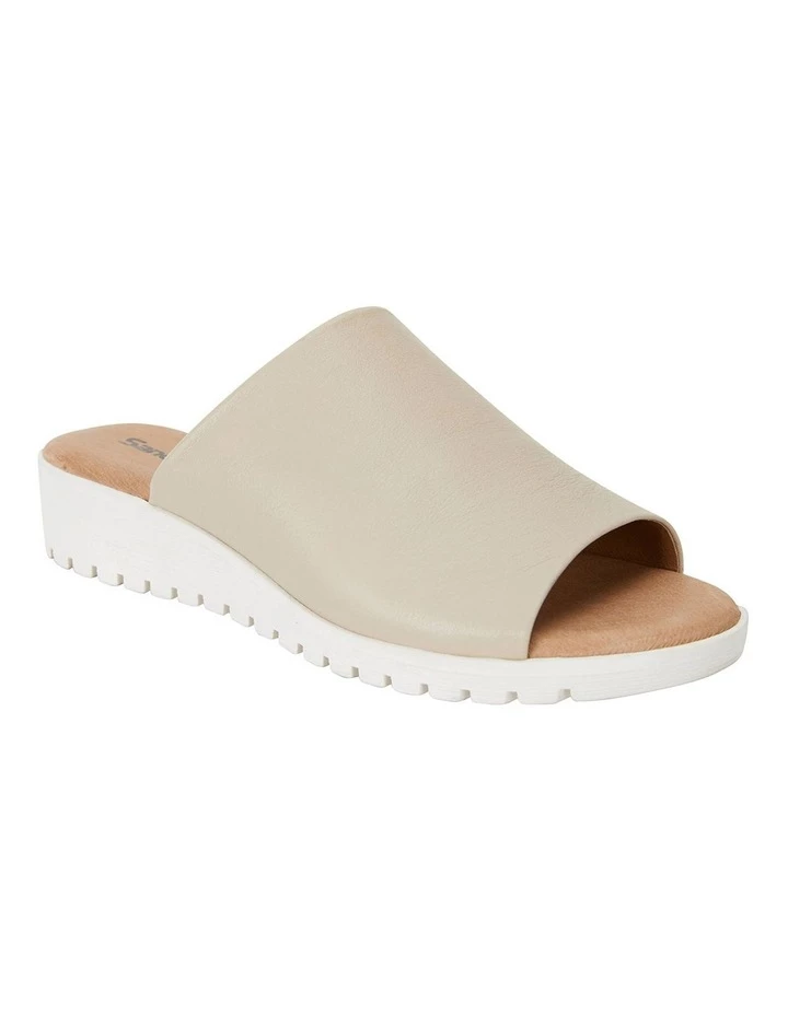 Deals ๐ Sandler Fate Nude Glove ๐ฉด Sandals โค๏ธ 2 Deals ๐ Sandler Fate Nude Glove ๐ฉด Sandals โค๏ธ - Image 2