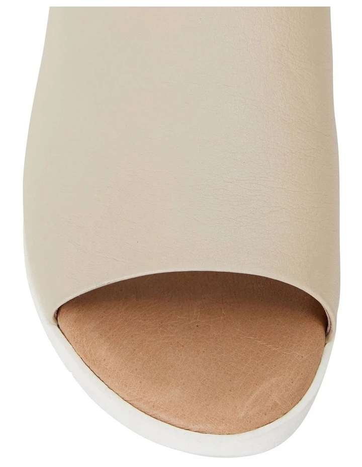 Deals ๐ Sandler Fate Nude Glove ๐ฉด Sandals โค๏ธ 5 Deals ๐ Sandler Fate Nude Glove ๐ฉด Sandals โค๏ธ - Image 5