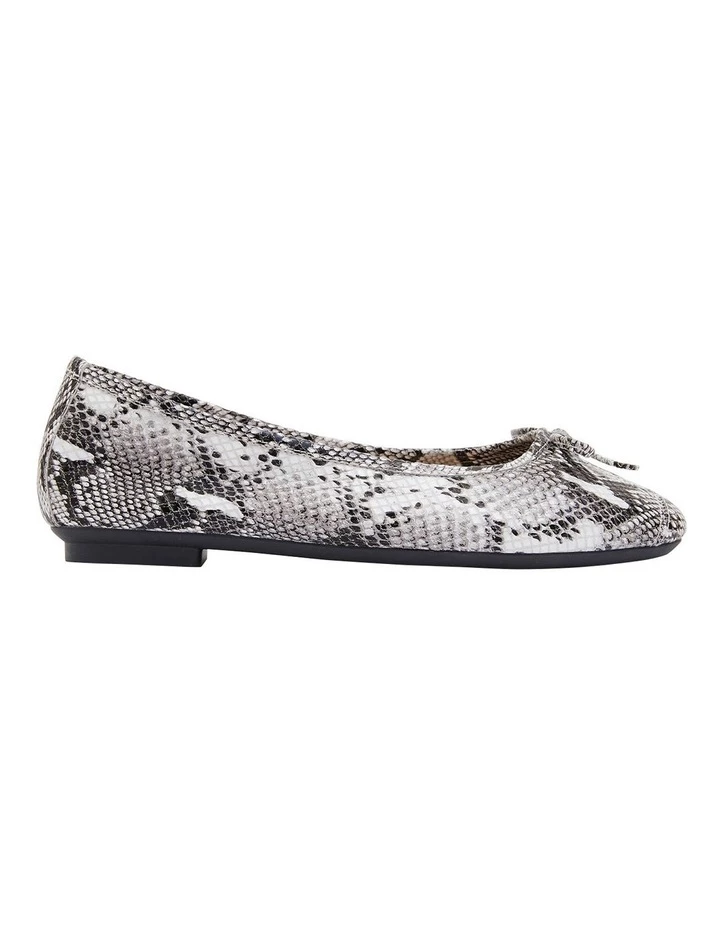 Cheapest 🥰 Sandler Alexa Taupe Snake Flat 👟 Shoes 💯 1 Cheapest 🥰 Sandler Alexa Taupe Snake Flat 👟 Shoes 💯