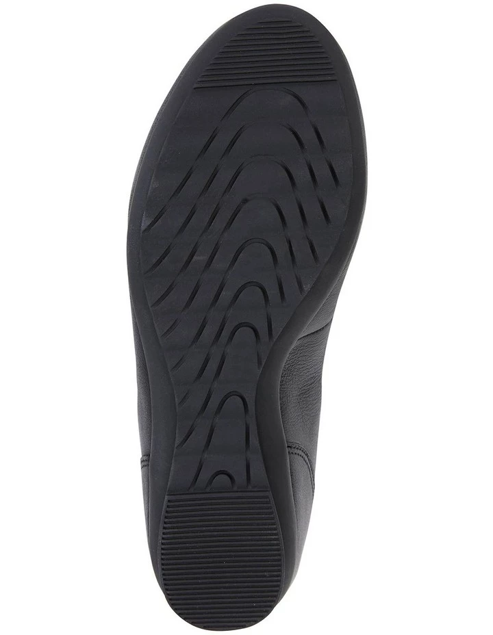 Deals 🔥 Wide Steps Norah Black Glove Heeled 👟 Shoes 🤩 6 Deals 🔥 Wide Steps Norah Black Glove Heeled 👟 Shoes 🤩 - Image 6