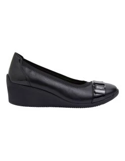 Cheapest ๐ Wide Steps Narita Black Glove Heeled ๐ Shoes โญ