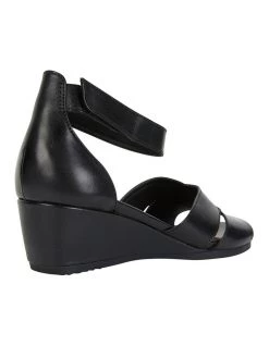 Budget ✔️ Wide Steps Martha Black Glove 🩴 Sandal 🔥 -Women Shoes shop 830734120 4 720x928