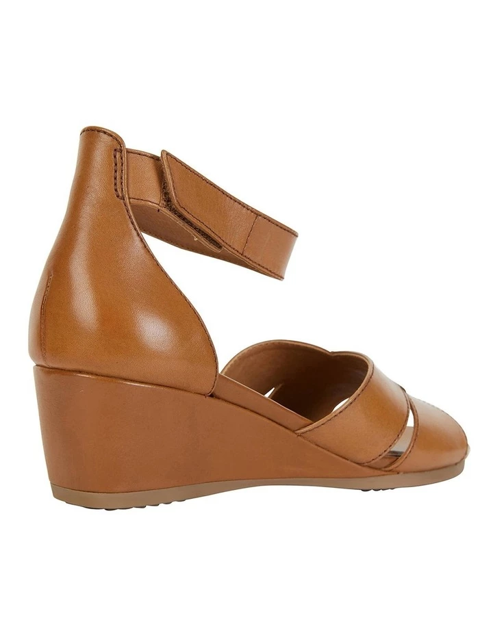 Cheap ๐ Wide Steps Martha Cognac Glove ๐ฉด Sandal ๐ฅฐ 4 Cheap ๐ Wide Steps Martha Cognac Glove ๐ฉด Sandal ๐ฅฐ - Image 4