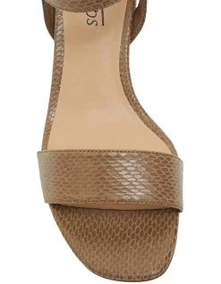 Buy ๐งจ Easy Steps Uno Taupe Print ๐ฉด Sandal ๐ 7 Buy ๐งจ Easy Steps Uno Taupe Print ๐ฉด Sandal ๐ -Women Shoes shop 830906110 7 720x928