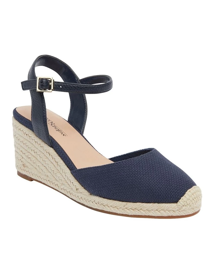 Flash Sale โจ Easy Steps Santos Navy Fabric ๐ฉด Sandals ๐ 1 Flash Sale โจ Easy Steps Santos Navy Fabric ๐ฉด Sandals ๐