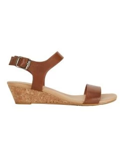 Wholesale 👍 Easy Steps Cable Cognac Glove 🩴 Sandals ⌛