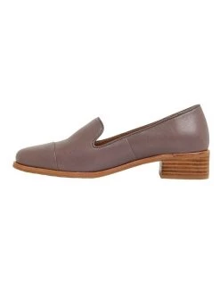 Flash Sale π€© Sandler Sable Taupe Glove Flat π Shoes π 9 Flash Sale π€© Sandler Sable Taupe Glove Flat π Shoes π -Women Shoes shop 843071860 3 720x928