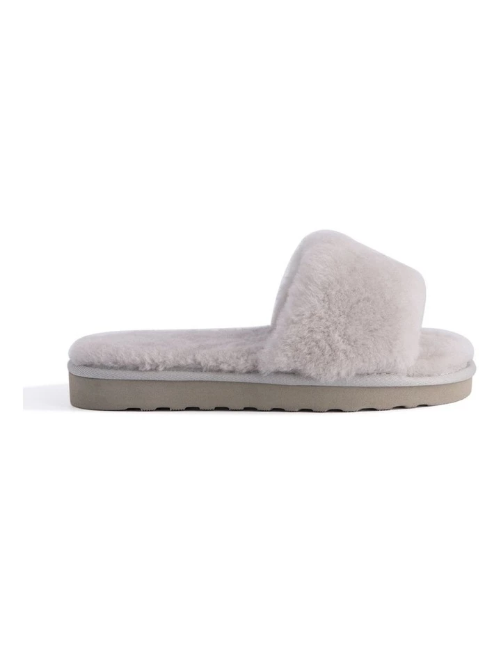 Discount ✨ AUS WOOLI UGG WOMEN SHEEPSKIN FLUFF SLIDE - Light Grey 💯 2 Discount ✨ AUS WOOLI UGG WOMEN SHEEPSKIN FLUFF SLIDE - Light Grey 💯 - Image 2