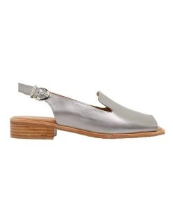 Flash Sale 🔥 Easy Steps Delaney Pewter Metallic 🩴 Sandals 👏