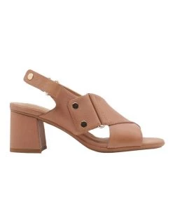 Hot Sale ⌛ Hush Puppies Flashback Tan 🩴 Sandal ✔️