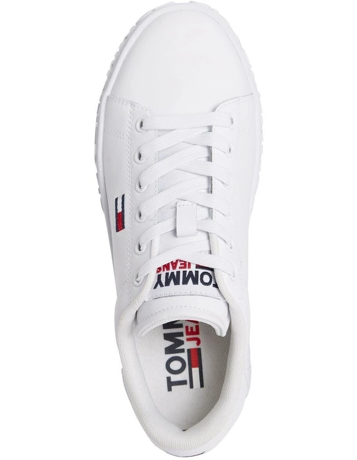 Promo ๐ Tommy Hilfiger Embossed White Leather Sole Trainers โ 3 Promo ๐ Tommy Hilfiger Embossed White Leather Sole Trainers โ - Image 3