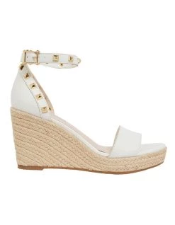 Buy 🌟 Pink Inc Shadow White Glove 🩴 Sandals 🔔