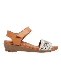 Budget 👏 Active Flex Accord White/Cognac Glove 🩴 Sandals 👍