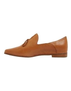 Cheapest 🛒 Sandler Random Tan Glove Flat 👟 Shoes 🥰 -Women Shoes shop 866104030 3 720x928