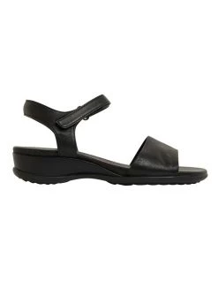 Best Pirce 💯 Wide Steps Camden Black Glove 🩴 Sandals 🎁