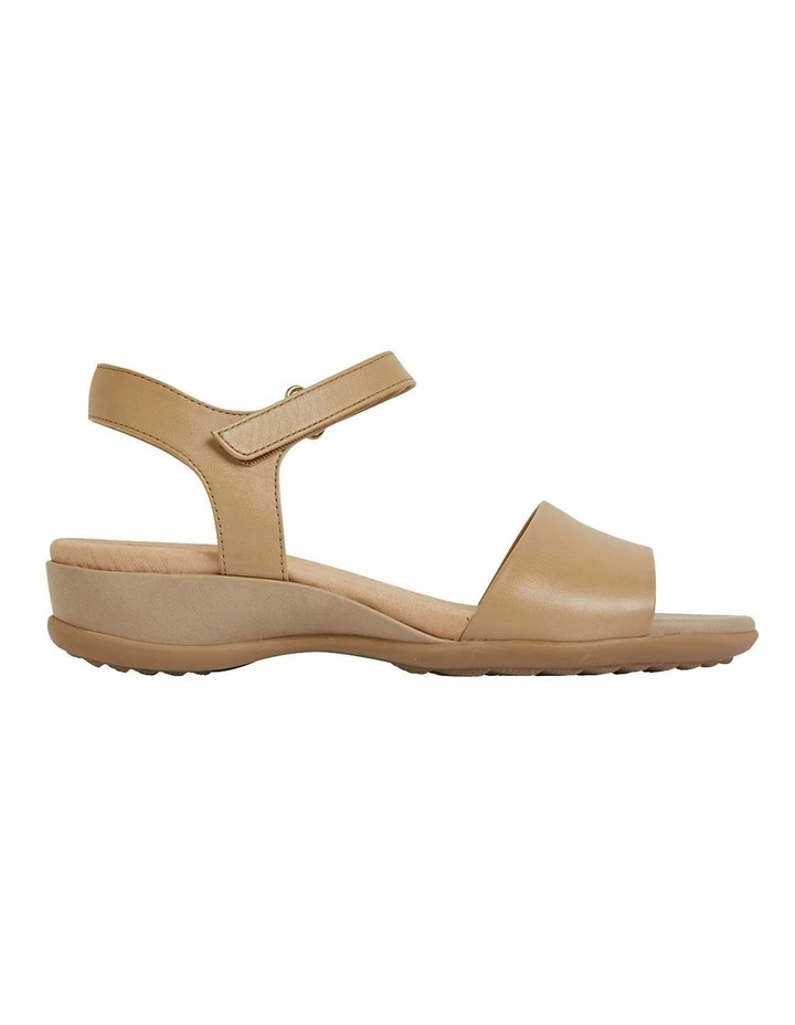 Flash Sale ๐ Wide Steps Camden Nude Glove ๐ฉด Sandals ๐ 1 Flash Sale ๐ Wide Steps Camden Nude Glove ๐ฉด Sandals ๐