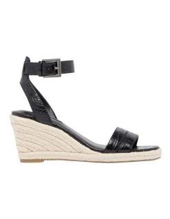 Brand new ๐งจ Nine West Joie Black ๐ฉด Sandals ๐