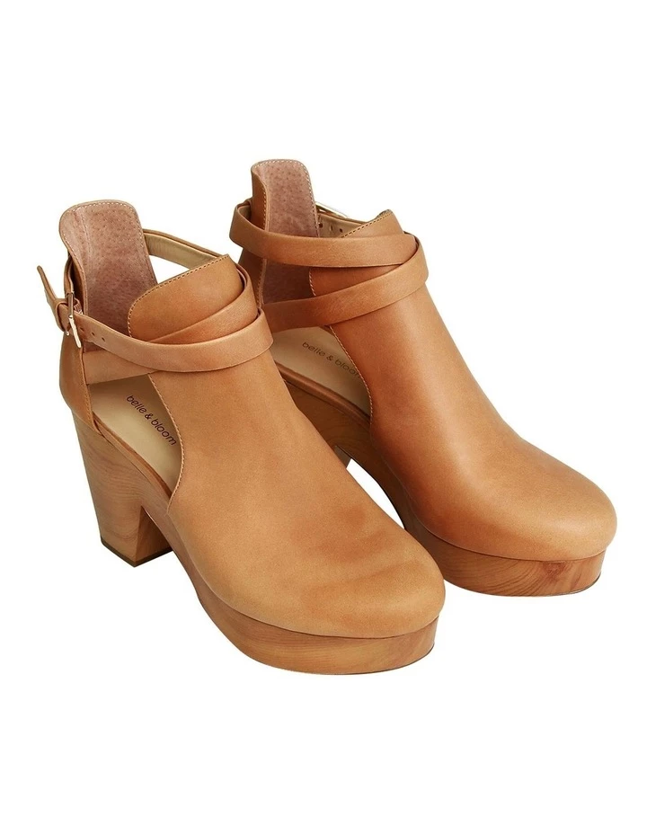 Hot Sale π Belle & Bloom Fearless Tan Clog Ankle Boot β€οΈ 4 Hot Sale π Belle & Bloom Fearless Tan Clog Ankle Boot β€οΈ - Image 4