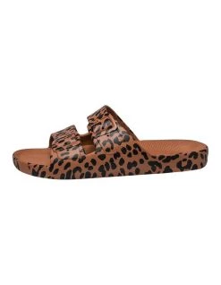 Outlet 🎉 Freedom Moses Unisex Leo Toffee Slides 🤩