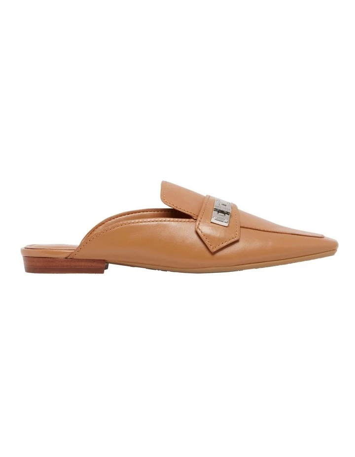 Budget ๐ Nine West Neat Caramel Flats ๐ 1 Budget ๐ Nine West Neat Caramel Flats ๐