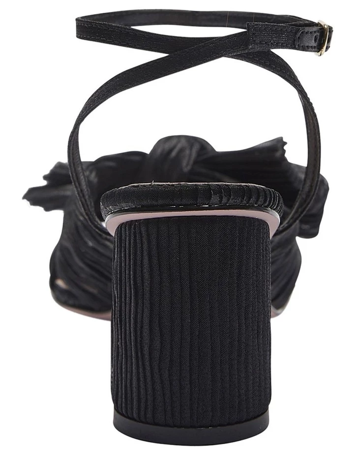 Best deal โค๏ธ Pink Inc Secret Black Fabric ๐ฉด Sandals ๐ 5 Best deal โค๏ธ Pink Inc Secret Black Fabric ๐ฉด Sandals ๐ - Image 5